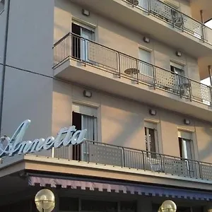 Annetta Italia